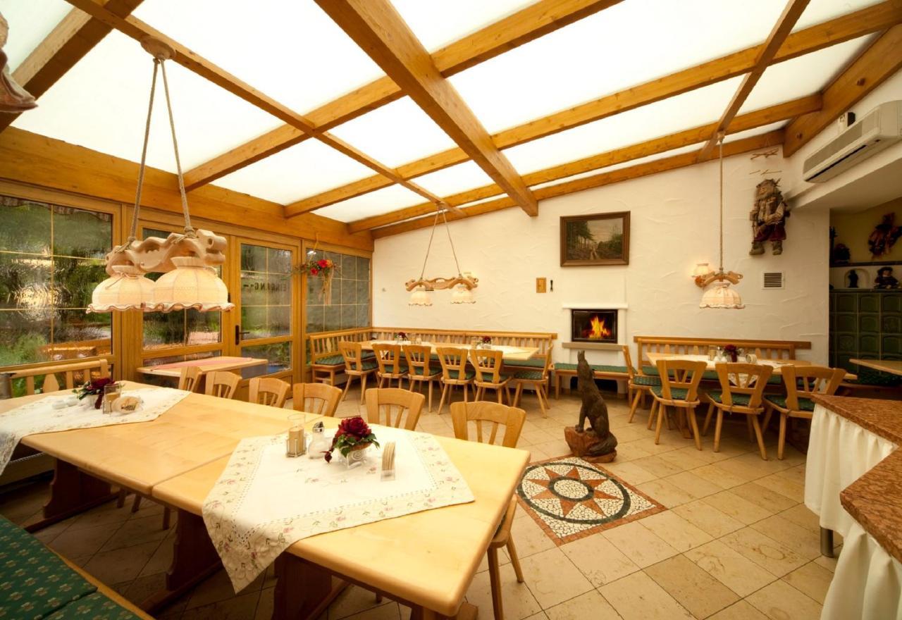 Hotel Gasthaus Zur Wolfsschlucht Sugenheim Exteriér fotografie